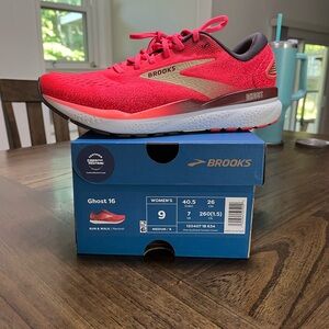 Women’s Brooks Ghost 16